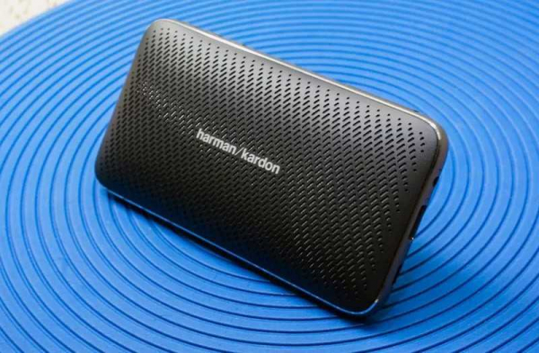 Обзор Harman Kardon Esquire Mini 2: стильная акустика для деловых людей