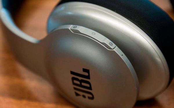 Наушники JBL Everest Elite 700 – Обзор привлекательной гарнитуры с мощным звуком